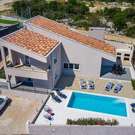 Willa Seaside Luxury With A Swimming Pool Posedarje, Novigrad - 15961 Posedarje