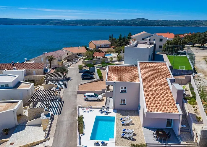 Willa Seaside Luxury With A Swimming Pool Posedarje, Novigrad - 15961 Posedarje
