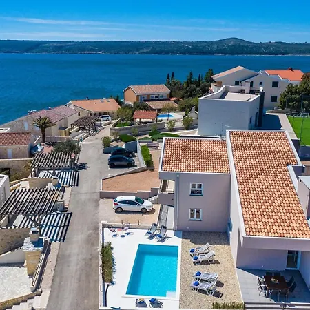 빌라 Seaside Luxury With A Swimming Pool Posedarje, Novigrad - 15961 포세다르예