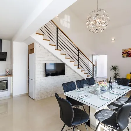 Seaside Luxury With A Swimming Pool Posedarje, Novigrad - 15961 Villa *
