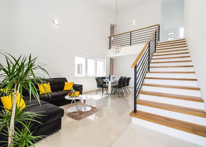 Villa Seaside Luxury With A Swimming Pool Posedarje, Novigrad - 15961 Posedarje